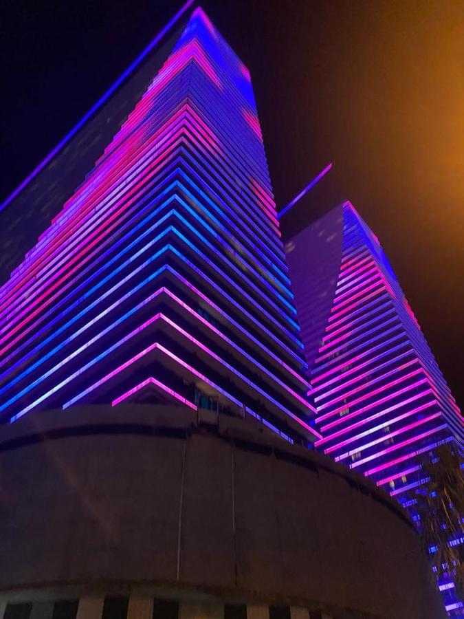 Апартаменты С Видом На Море Twin Towers Batumi, Orbi City Kültér fotó