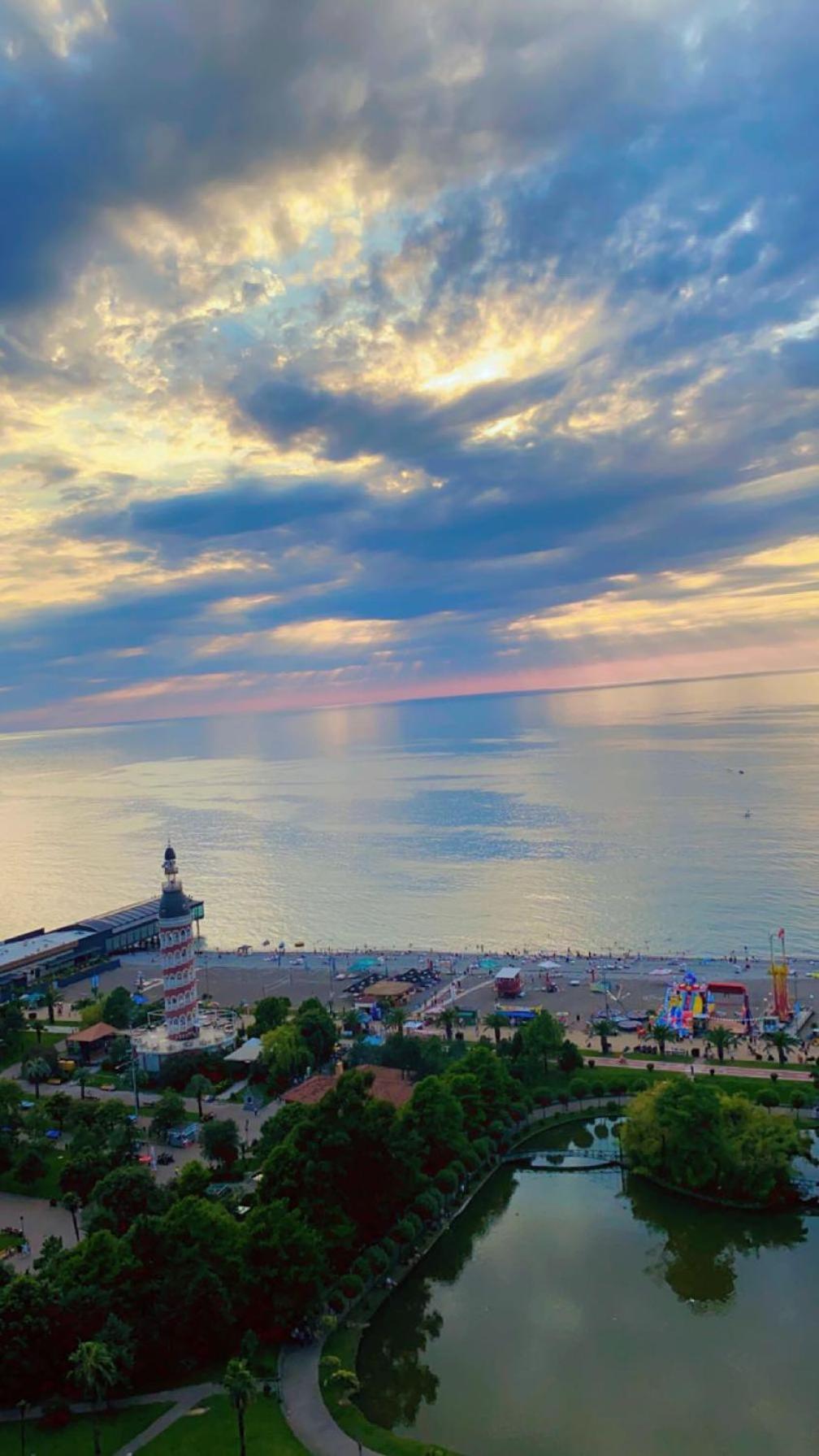 Апартаменты С Видом На Море Twin Towers Batumi, Orbi City Kültér fotó